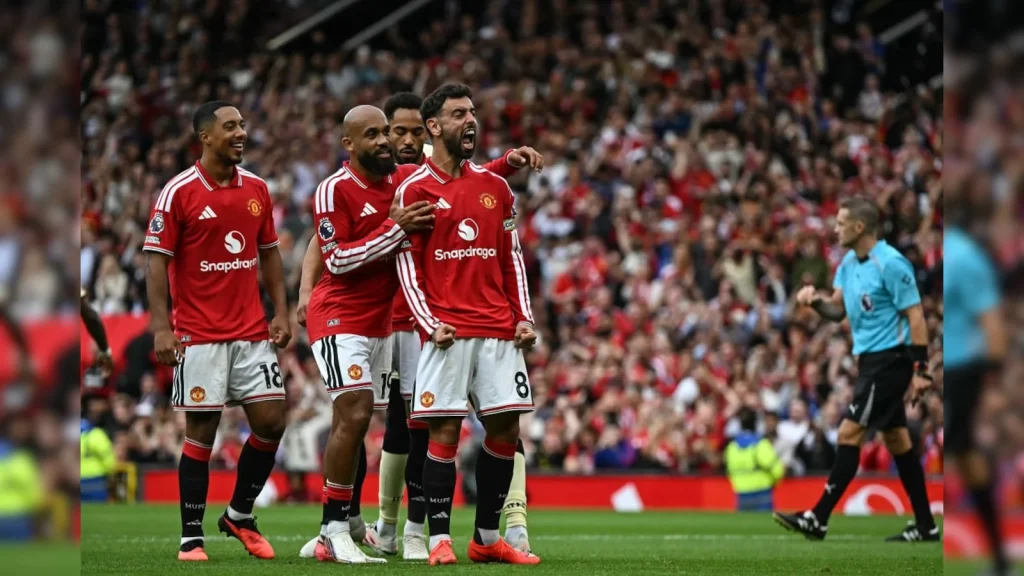 Bruno Fernandes starred with a hat-trick in Manchester United's 5-2 rout of Ipswich, while