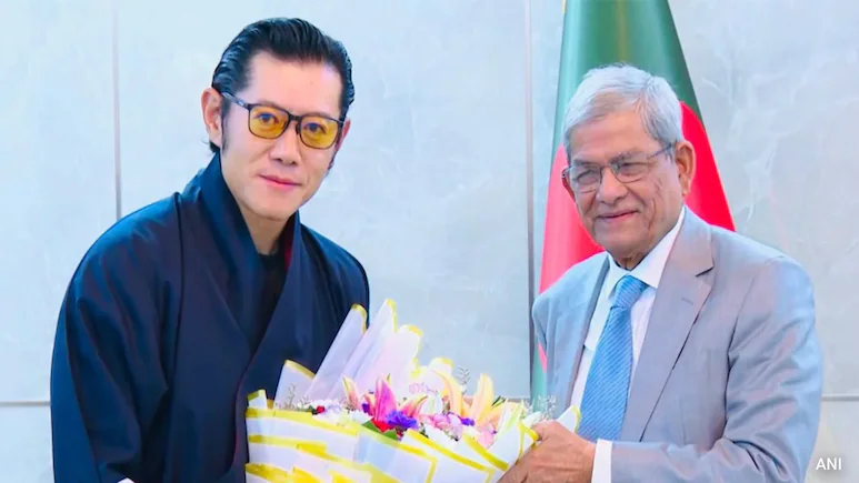 Bangladesh's newly inaugurated President, Mirza Fakhrul Islam Alamgir, welcomed Bhutan's King