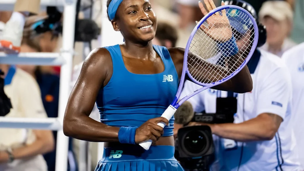 Coco Gauff made a statement Sunday with the US Open approaching, dominating Jessica Pegula 6-2, 6-4