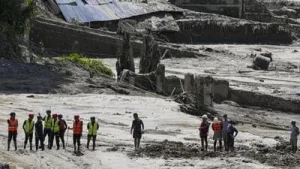 Anxiety grows as prominent Mumbai doctor-mountaineer and group of 61 go missing