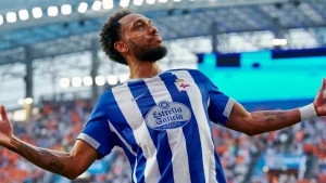 Pierre-Emerick Aubameyang scored on debut but Deportivo La Coruna were held to a 1-1 home draw by Elche
