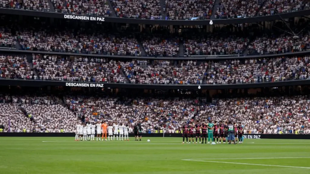 Football clubs Real Madrid and Malaga observed a minute's silence before their La Liga match