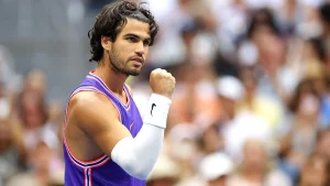 Defending champion Carlos Alcaraz will try to shake off the rust quickly when he introduces