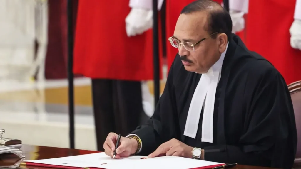 Why it matters: "This Is Between Students And Me": Chief Justice On Bar Council's Order