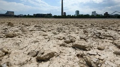 Vast swathes of farmlands still short of rain despite late spells