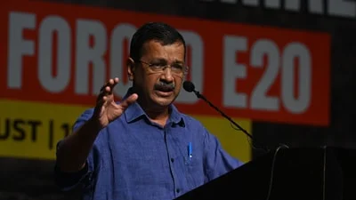 This comes hours after AAP national convener Arvind Kejriwal alleged that Delhi Police picked up
