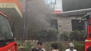 A fire broke out in the basement of the seven-storey Income Tax Office building, Aayakar Bhavan