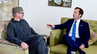As the US ambassador's remark made Islamabad uneasy, J&K chief minister Omar Abdullah reacted