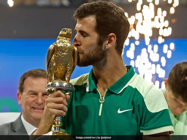 Karen Khachanov ended Jakub Mensik's bid to become the 10th youngest ATP champion with a straight sets