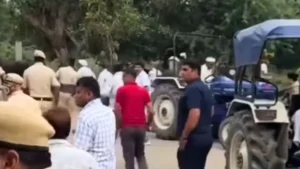 In Haryana's Hansi, police in plainclothes have been seen engaging with protesters just