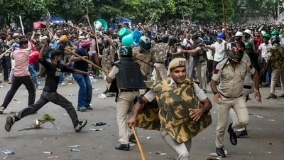 Congress MP Rahul Gandhi on Sunday lauded the “courage and resilience” of the students who protested
