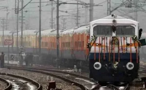 A foreign national traveling on the Golden Temple Express from Mumbai to Delhi was taken into custody