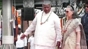 Bharatiya Janata Party (BJP) leader Amit Malviya also alleged that Sonia Gandhi objected to the full