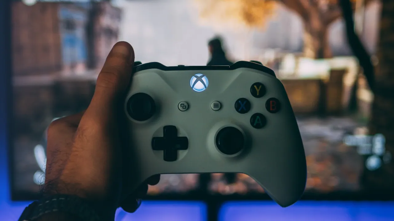US Deploying Laser Weapons In Hormuz That Can Be Operated With Xbox Console: Report
