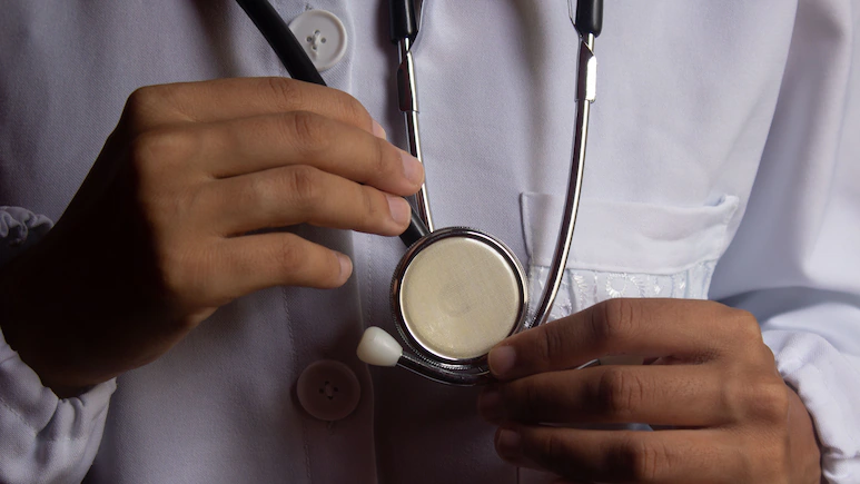 Doctor Earning Rs 3.5 Lakh Monthly Seeks Advice On Spending Rs 18,000 On Driver: 'Should I Hire?'