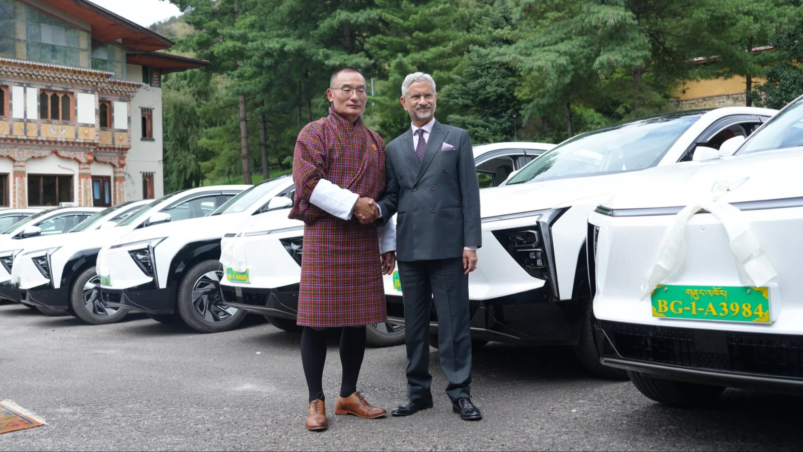 He attended a ceremony to hand over 43 purebred Jersey cows from India for the dairy cattle