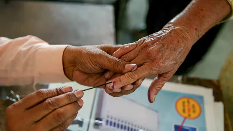 Shyam Mukhija, who is believed to be the oldest voter in the Sadar Bazar assembly constituency