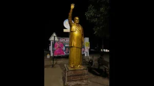 Siddaramaiah statue installed, removed in Kalaburagi ahead of Shivakumar visit