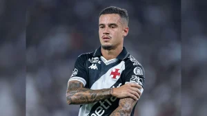 Former Liverpool playmaker Philippe Coutinho has joined Santos, team-mate Neymar announced