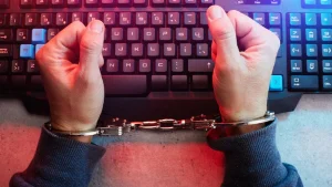 Mumbai Cyber Police have arrested six individuals, including a graduate from the Indian