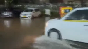 Heavy rain lashed Mumbai on Friday, leading to severe waterlogging in several areas