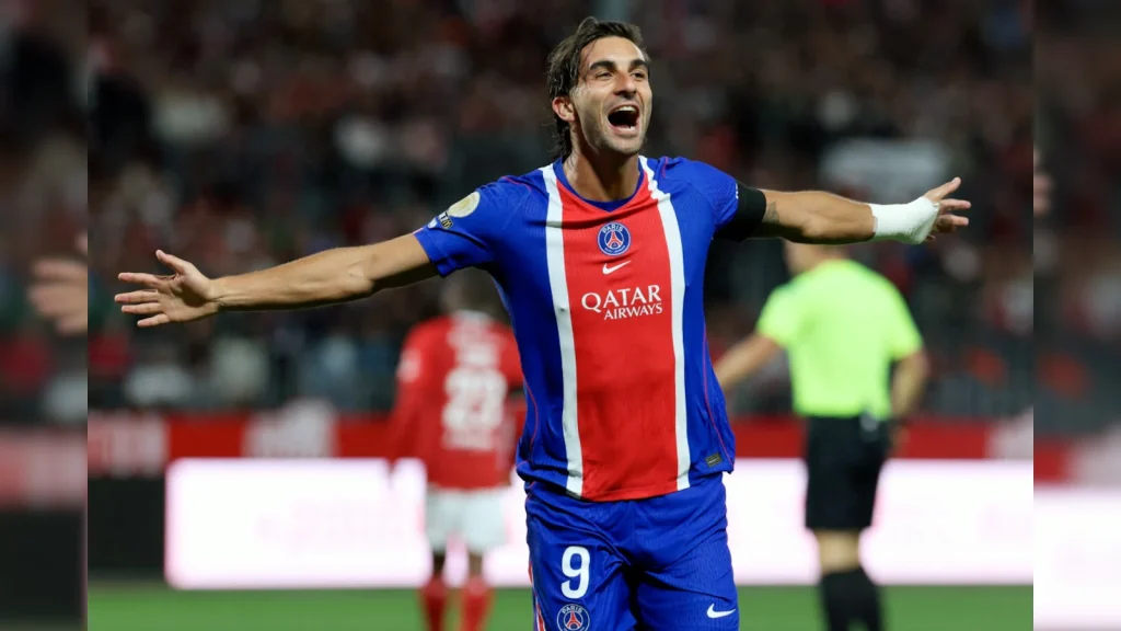 Ferran Torres was on target as champions Paris Saint-Germain finally got their Ligue 1 campaign