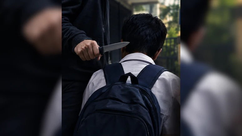 Class 8 Student Threatened, Forced To Hand Over Rs 6 Lakh, Gold In Bengaluru