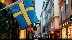 "Parking Lot 70% Full by 7:45 AM" — Indian Woman Stunned By Sweden's Early Office Culture