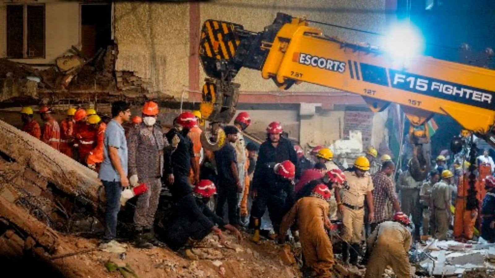 As Rescuers Dig Through Rubble In Delhi, Another Building Worries Officials