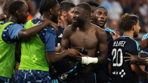 Lassine Sinayoko scored a hat-trick as Paris FC continued their unbeaten start to the Ligue 1