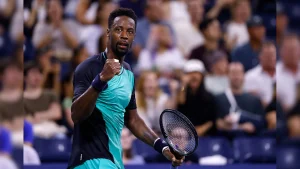 France's Gael Monfils turned back the clock Tuesday, making the most of a US Open wild card