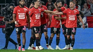 Adrien Thomasson scored the only goal of the game as Rennes went provisionally top of Ligue 1