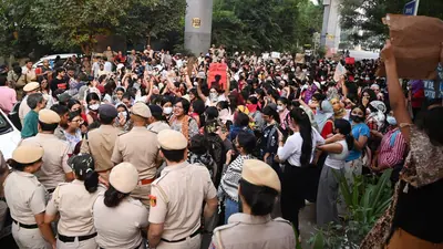 'Public spaces can't be high-risk zones' — Supreme takes suo motu cognisance of Delhi park gangrape