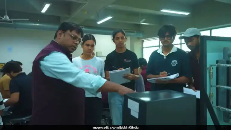 Meet IIT Hyderabad Professor Kirti Chandra Sahu Decoding Raindrops, Atmospheric Conditions