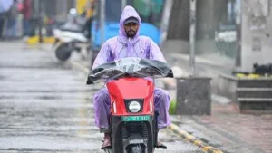 Light to moderate rain likely in Delhi today, temperatures remain above normal