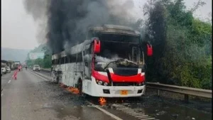 In second bus fire in 12 hours, driver evacuates 14 passengers near Mumbai