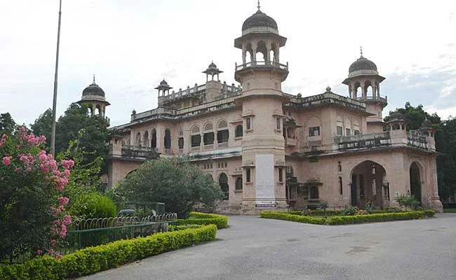 Apply By September 25, Check Application Fee — Allahabad University PhD Admission 2026