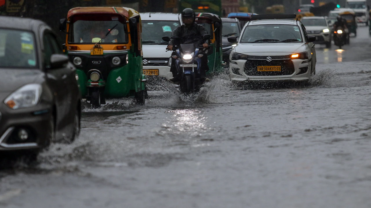 ANI Parts of Greater Noida and Noida also received heavy showers, while several areas of Delhi
