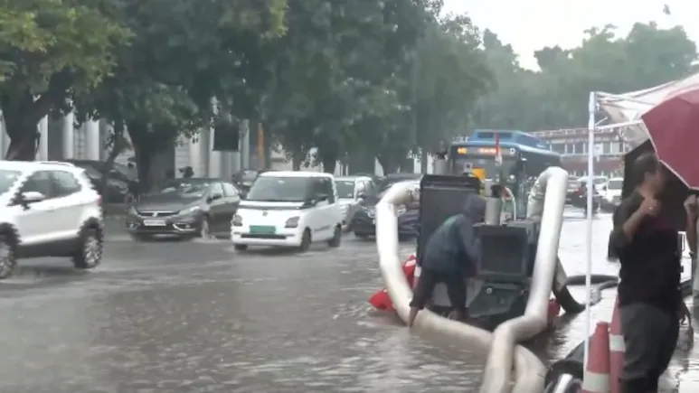 ANI Parts of Greater Noida and Noida also received heavy showers, while several areas of Delhi