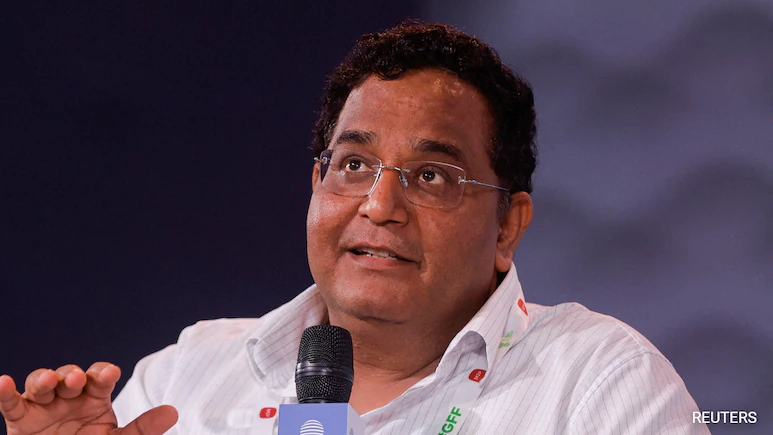 Gemini and Claude identified the iPhone Duo and shared its specifications, ChatGPT asked Sharma