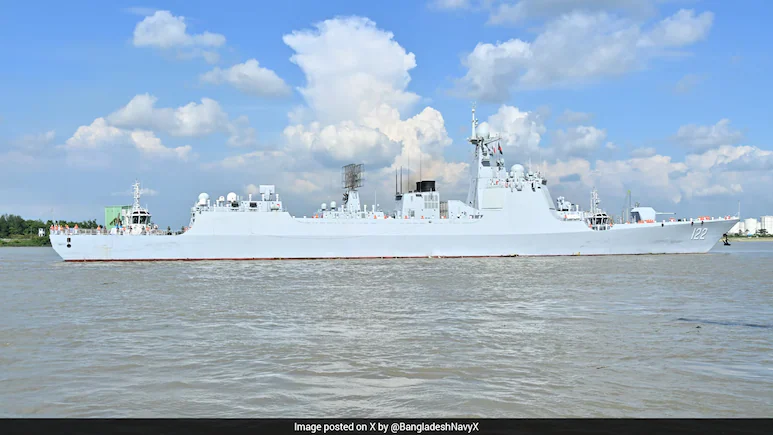 Three Chinese Navy ships Tang Shan, Da Qing and Tai Hu have arrived at the Chattogram Port