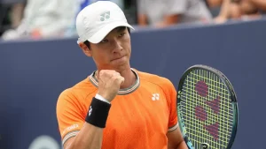 But even military service did not mean completely walking away from tennis