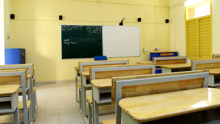 On Tuesday, at least three schools in Delhi received bomb threat emails