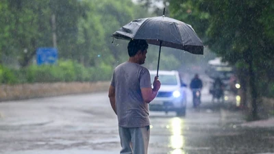 IMD forecasts heavy rain across Gujarat, Maharashtra and several states
