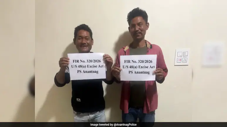 Anantnag Liquor Case Photo Goes Viral For Arrested Men's Cheerful Expressions — "They Look So Happy"