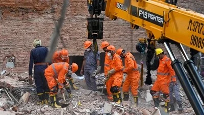 Delhi HC orders 'high-level' MCD inquiry into Satya Niketan building collapse