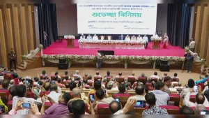 The Bangladesh PM also distributed honorariums among nine priests and Sebaits at the programme