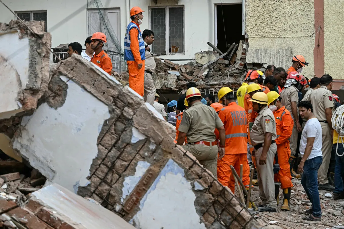 Rishit's friend is one of the several people feared trapped under the debris of the Delhi