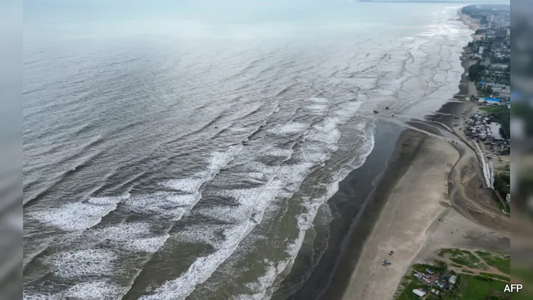 Bay Of Bengal Depression Likely To Intensify, Heavy Rain Alert Issued