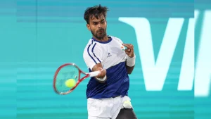 Nagal, however, responded strongly and won nine consecutive games to take command